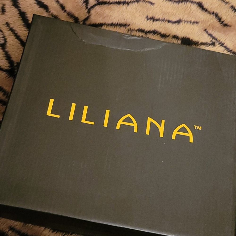 Liliana Leopard Print Platform Heels - Picture 2 of 7